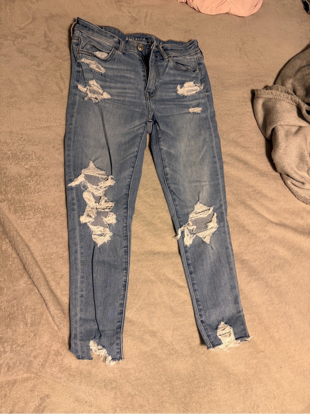 American Eagle Outfitters Light Blue Distressed Ankle Skinny Jeans